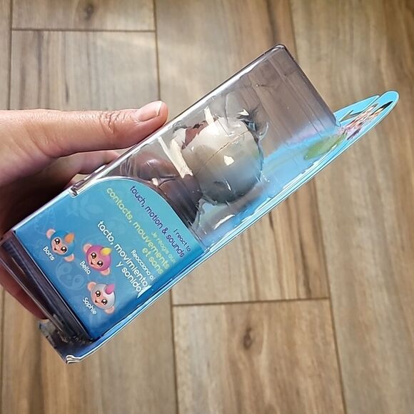 NEW WowWee Fingerling Baby Sloth (Kingsley) - Picture 5 of 5